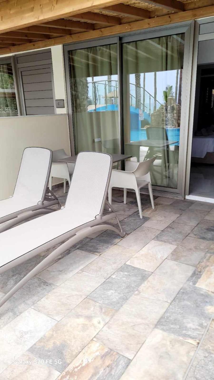 Simos Magic Beach Hotel Apts ไอยานาปา ภายนอก รูปภาพ